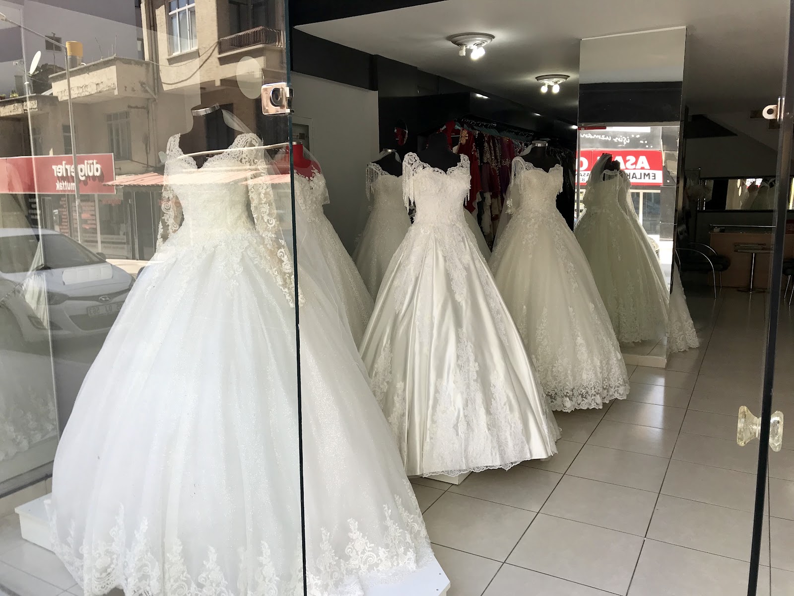 Arzum Gelinlik