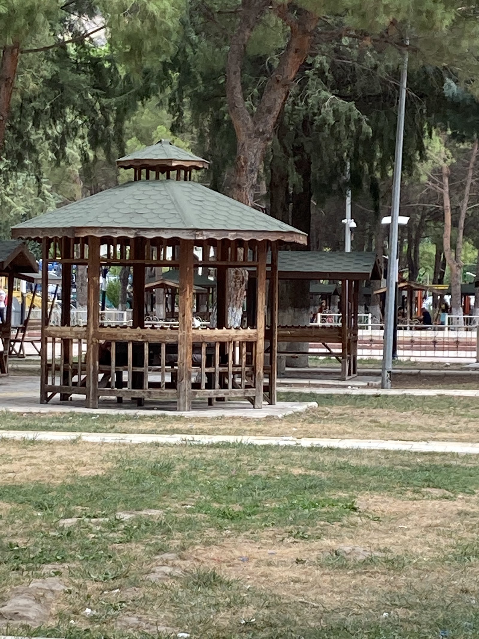 BEYAZ KÖŞK